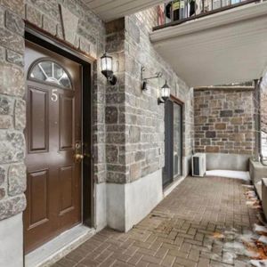 Beau condo dans un cartier calme - Photo 2