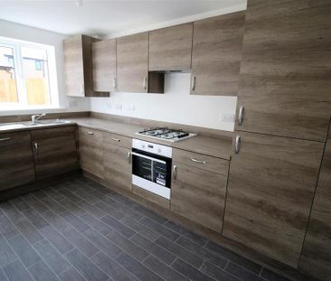5 bedroom private hall to rent - Photo 2