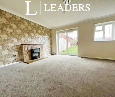 3 bedroom semi-detached house to rent - Photo 2