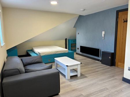 1 bedroom in a house share to rent - Photo 5