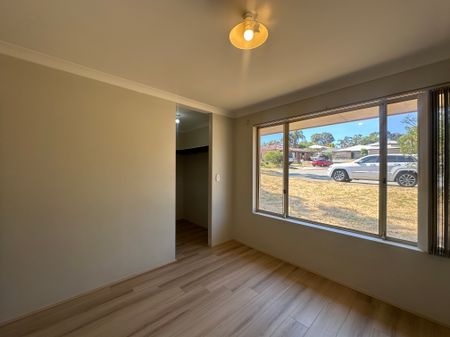 Spacious Family Home in Quiet Cul-de-Sac Location - Photo 3