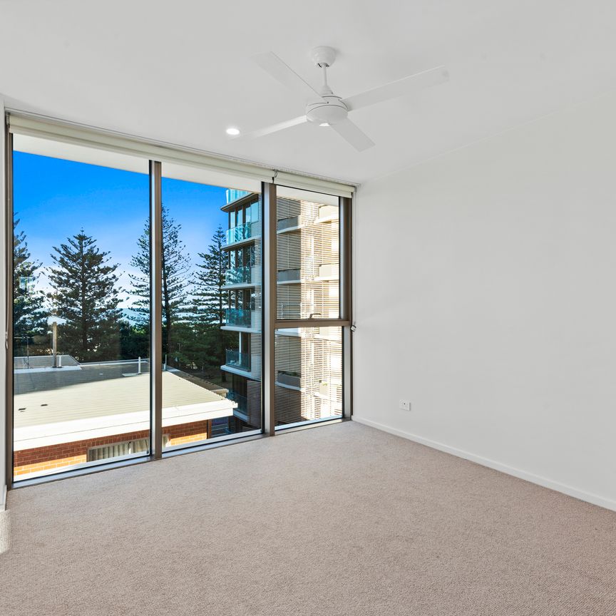 Luxury and comfort in the heart of Burleigh Heads - Photo 1