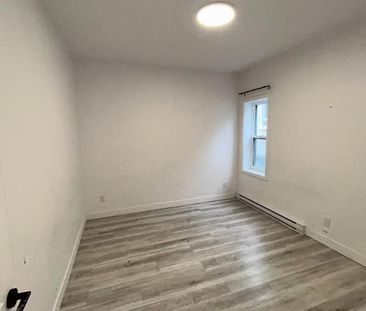 4 1/2 à louer – Tout inclus – Centre-ville - Photo 4
