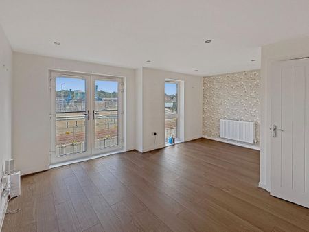 3 bedroom terraced house to rent - Photo 2