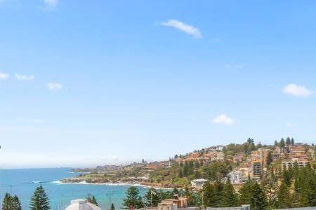 Penthouse Apartment with Superb Entertainer's Terrace & Spectacular Ocean Views - Photo 4