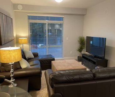 New & beautiful furnished 1bdrm plus den condo for rent - Photo 1