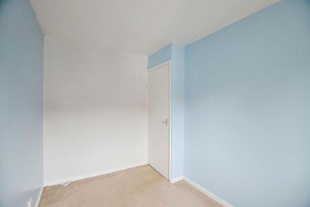 2 bedroom end of terrace house to rent - Photo 4
