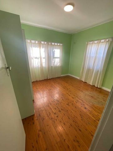 Charming Two-Bedroom Home in a Convenient Location - Photo 4