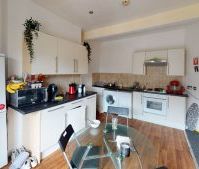 flat 2 185 Kirkstall Lane, Leeds, LS6 3EJ - Photo 5