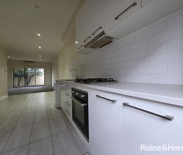 A charming townhouse - Photo 5