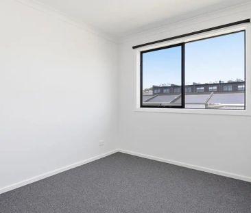 HOME FOR RENT IN BACCHUS MARSH - Photo 5