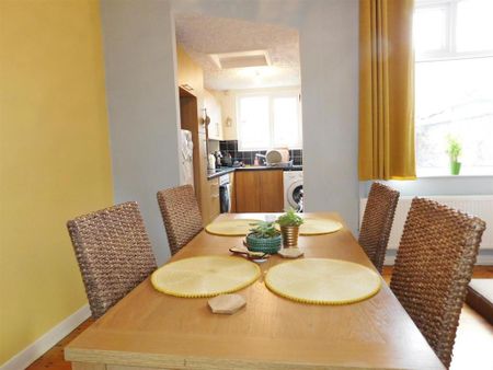 2 bedroom terraced house to rent - Photo 5