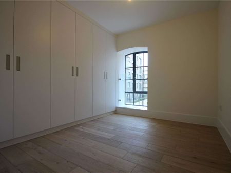 A luxury one bedroom apartment in the historic Spiller's Mill development - Photo 2