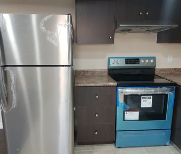 For Lease - 1720 Finkle Drive, Oshawa, Ontario - Photo 5