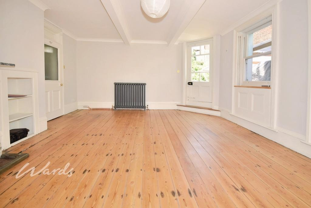 2 bedroom ground floor flat to rent - Photo 1