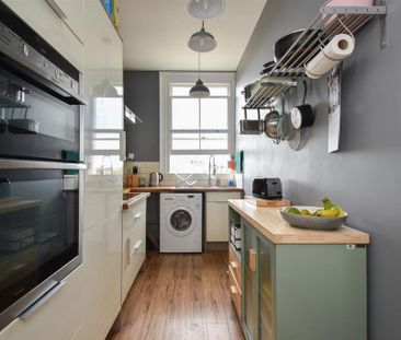 2 bedroom maisonette to rent - Photo 6