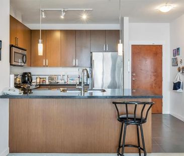 Grandview Corners - Mountain Views 2 Bedrooms / Large Den / 2 Bath - Photo 1