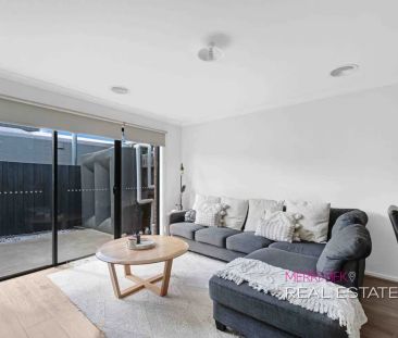 “Beautifully Maintained Home Just Minutes from It All” - Photo 3