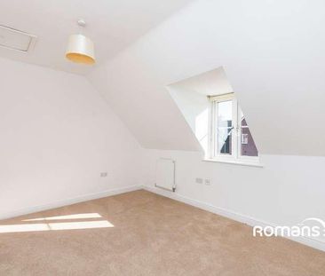 Jubilee Drive, Church Crookham, Fleet, Hampshire, GU52 - Photo 1