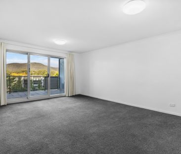 One Bedroom In Great Location - Photo 2