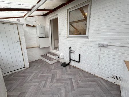 2 bedroom house to rent - Photo 3