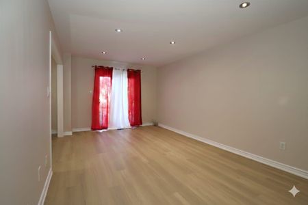 For Lease - 10 Hudson Drive, Brampton, Ontario - Photo 2