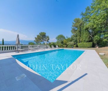 Maison à louer Mougins, Cote d'Azur, France6 500 EUR / Mois - Photo 4