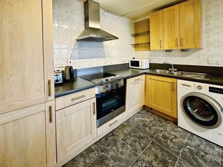 2 bedroom apartment to rent - Photo 5