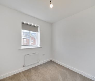 Old Manor End, Upton - Photo 6