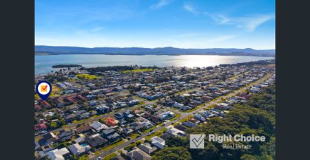 By The Lake and Sea - Photo 3