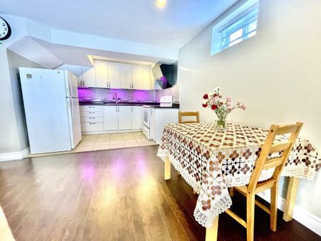 For Lease - 22 Newcastle Crescent, Richmond Hill, Ontario - Photo 3