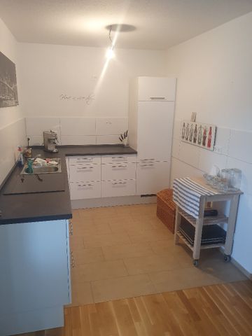 moderne Wohnung ( neuwertig) in EG mit Balkon - Foto 3