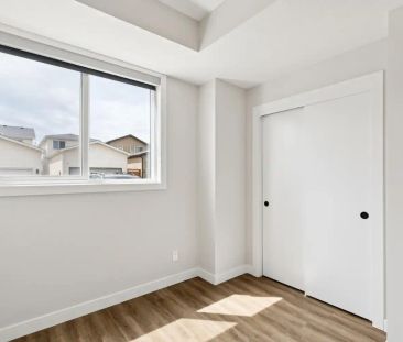Livingston Townhomes — 2 bedroom, 1 bathroom and garage - Photo 2