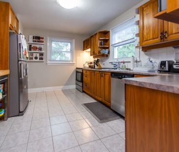 For Lease - 114 Withrow Avenue, Meadowlands - Crestview and Area, O... - Photo 2