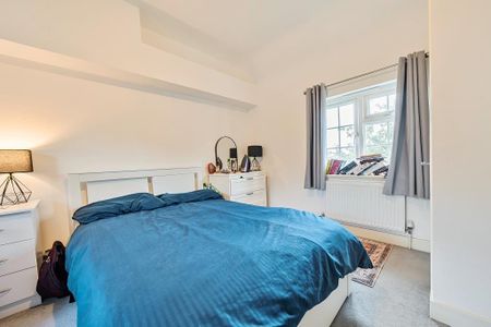 2 bedroom semi-detached house to rent - Photo 4