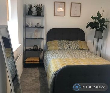 1 bedroom in a house share to rent - Photo 3