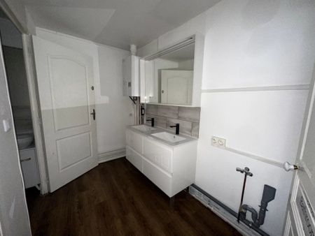 Location Maison 7 pièces 146 m2 à Saint-Quentin - Photo 4