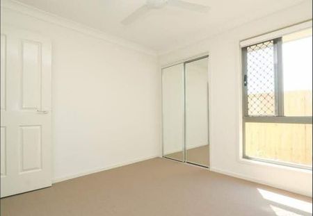 Modern 3-Bedroom House in Flinders View - Photo 4