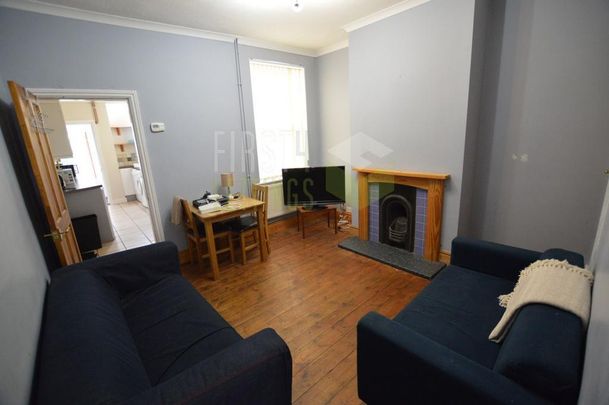 3 bedroom terraced house to rent - Photo 1