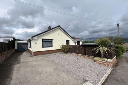 2 bedroom detached bungalow to rent - Photo 2