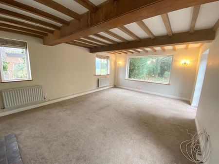 3 bedroom detached house to rent - Photo 2