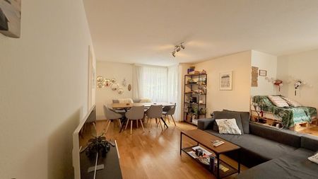 APPARTEMENT DE 3 PIÈCES À FLIMS DORF (GR), MEUBLÉ, TEMPORAIRE - Photo 4