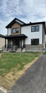 1 mois gratuit - 4 1/2 - DUPLEX - Construction neuve à Sherbrroke 1er juillet - Photo 4