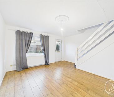 Cobham Walk, Leeds - Photo 2