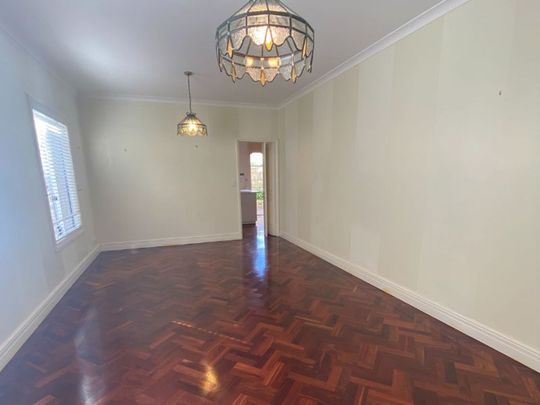 Beautiful Home, Great Location! - Photo 1