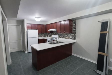 For Lease - 25 Cedarvalley Boulevard, Brampton, Ontario - Photo 5