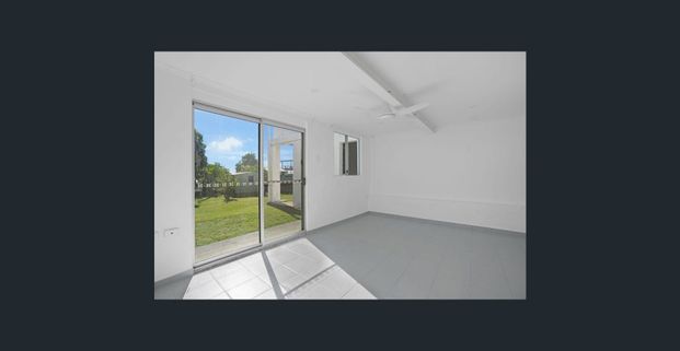 Spacious family home with expansive living space - Photo 1