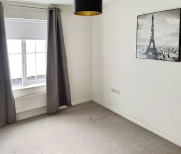 Modern One Bedroom Flat with Bonus Spare room to let in Woburn Sands - Photo 3
