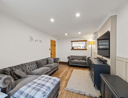 4 Bedroom Detached To Let - Photo 1