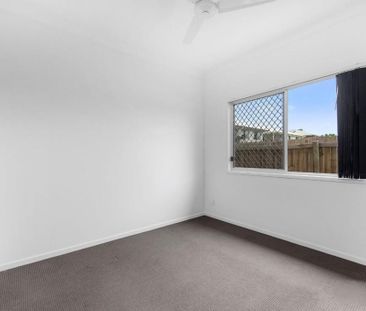 Modern and Spacious Property in Pimpama - Your Perfect Home Awaits! - Photo 4